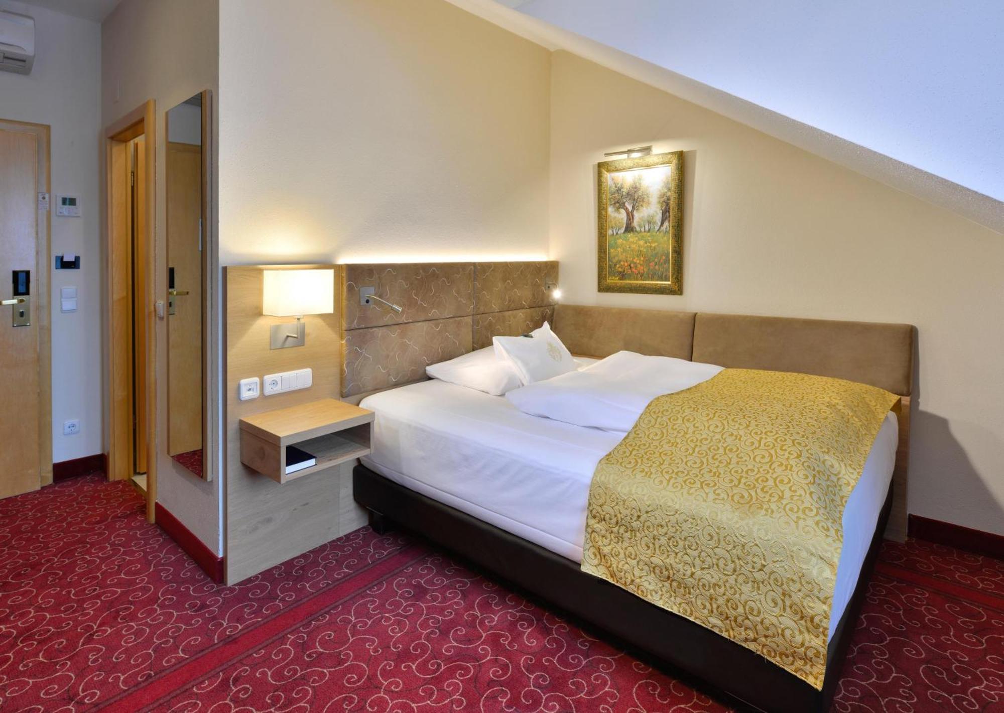 Best Western Plus Hotel Erb Vaterstetten Εξωτερικό φωτογραφία